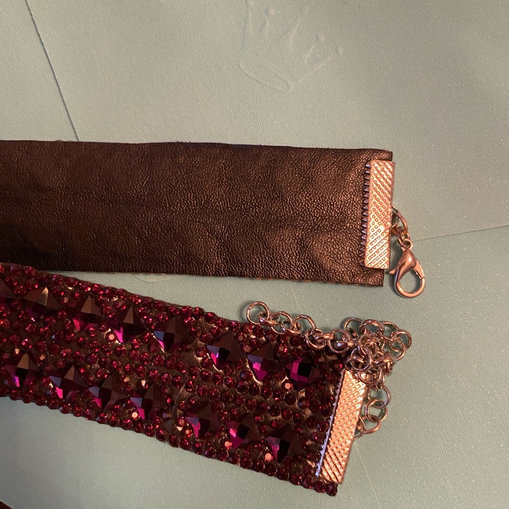 Chokers - Picture 6 of 16